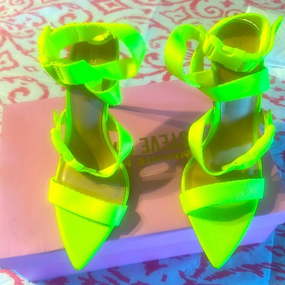 skinny stilettos from Winnie Harlow x Steve Madden. NEVER BEEN WORN - Picture 1 of 7
